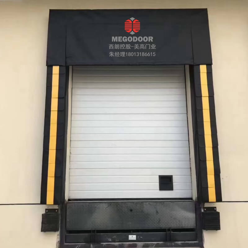 解决物流装卸口洁净问题:海绵式门封插图 解决物流装卸口洁净问题:海绵式门封插图