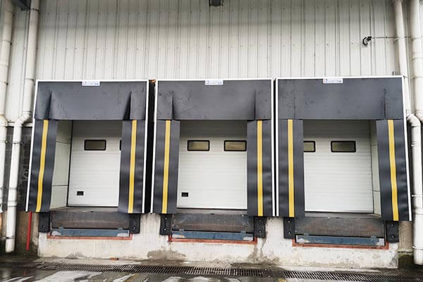 解决物流园货车尺寸不统一问题的利器:机械式门封插图 解决物流园货车尺寸不统一问题的利器:机械式门封插图