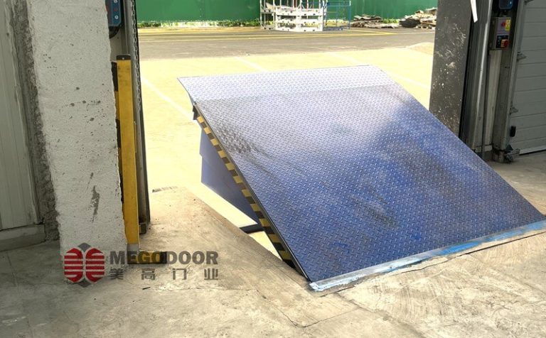 工厂如何选择合适的装卸货平台缩略图 工厂如何选择合适的装卸货平台缩略图