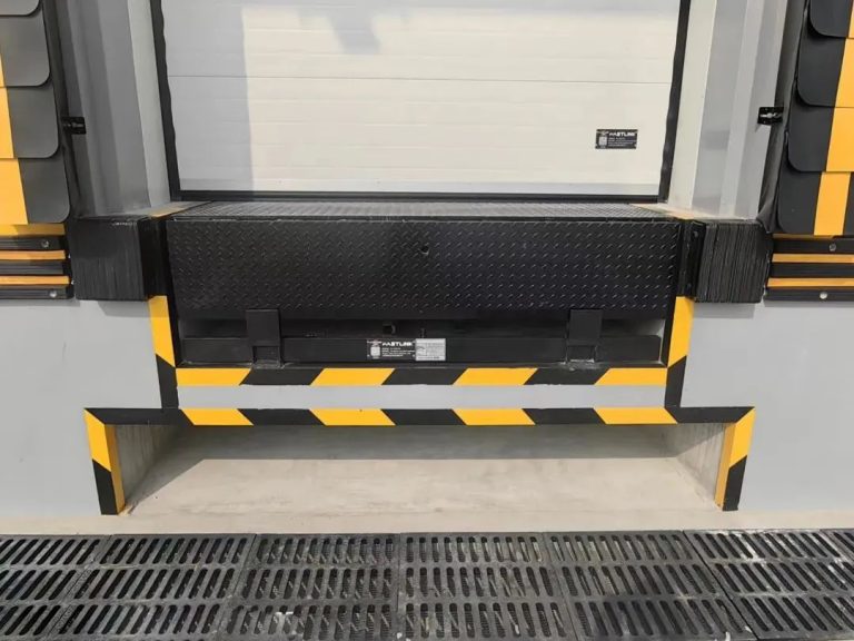 与霍曼同级别的仓库装卸平台缩略图 与霍曼同级别的仓库装卸平台缩略图